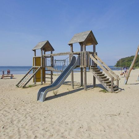 Ferienresidenz Zwei Bodden Fewo2-8 - Balkon, Sauna, Kamin Lietzow Екстериор снимка