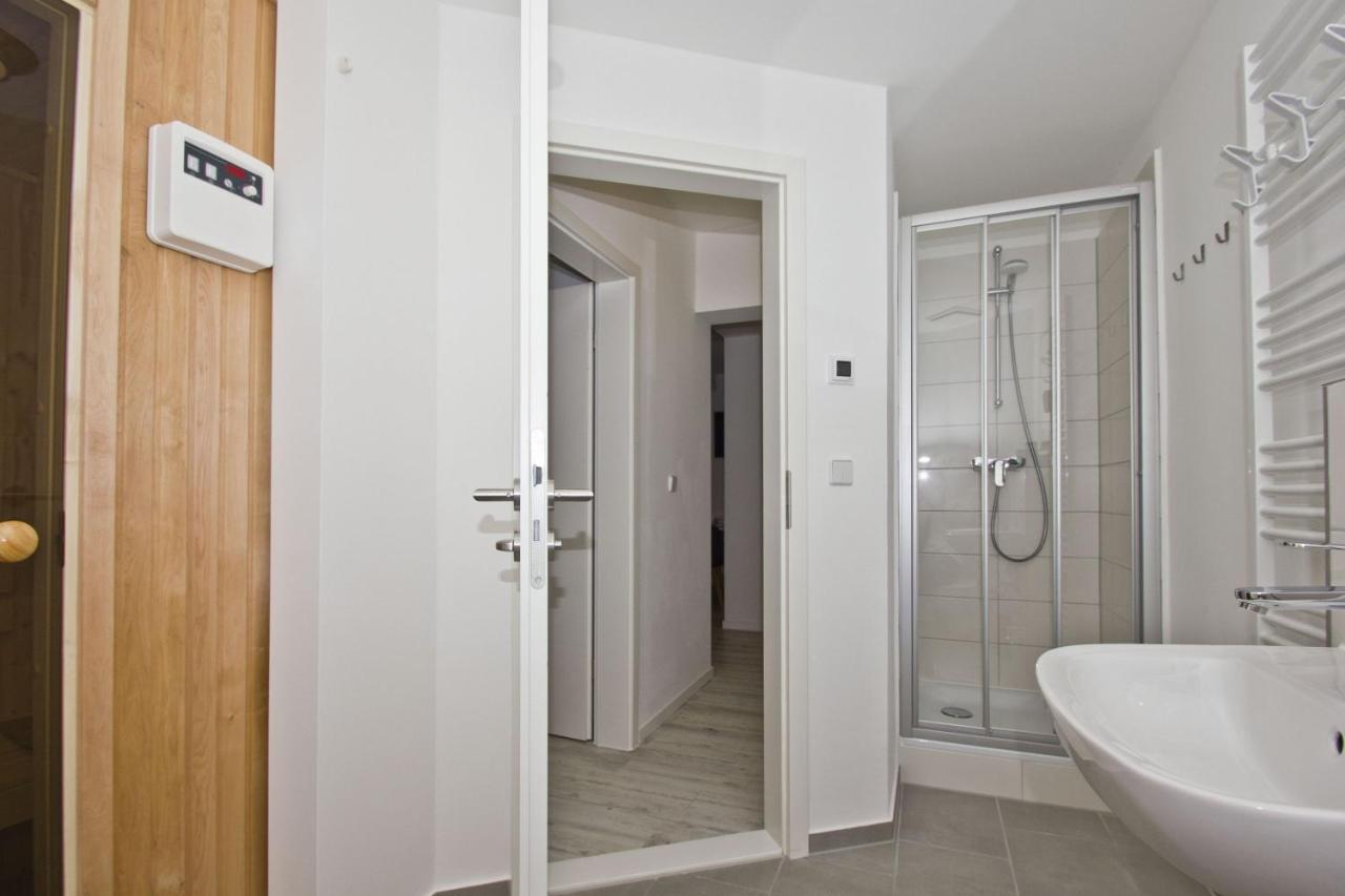 Ferienresidenz Zwei Bodden Fewo2-8 - Balkon, Sauna, Kamin Lietzow Екстериор снимка