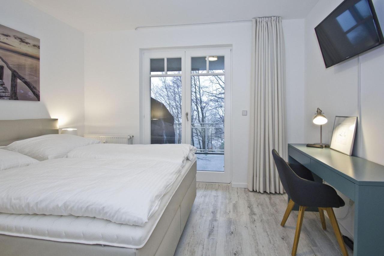 Ferienresidenz Zwei Bodden Fewo2-8 - Balkon, Sauna, Kamin Lietzow Екстериор снимка