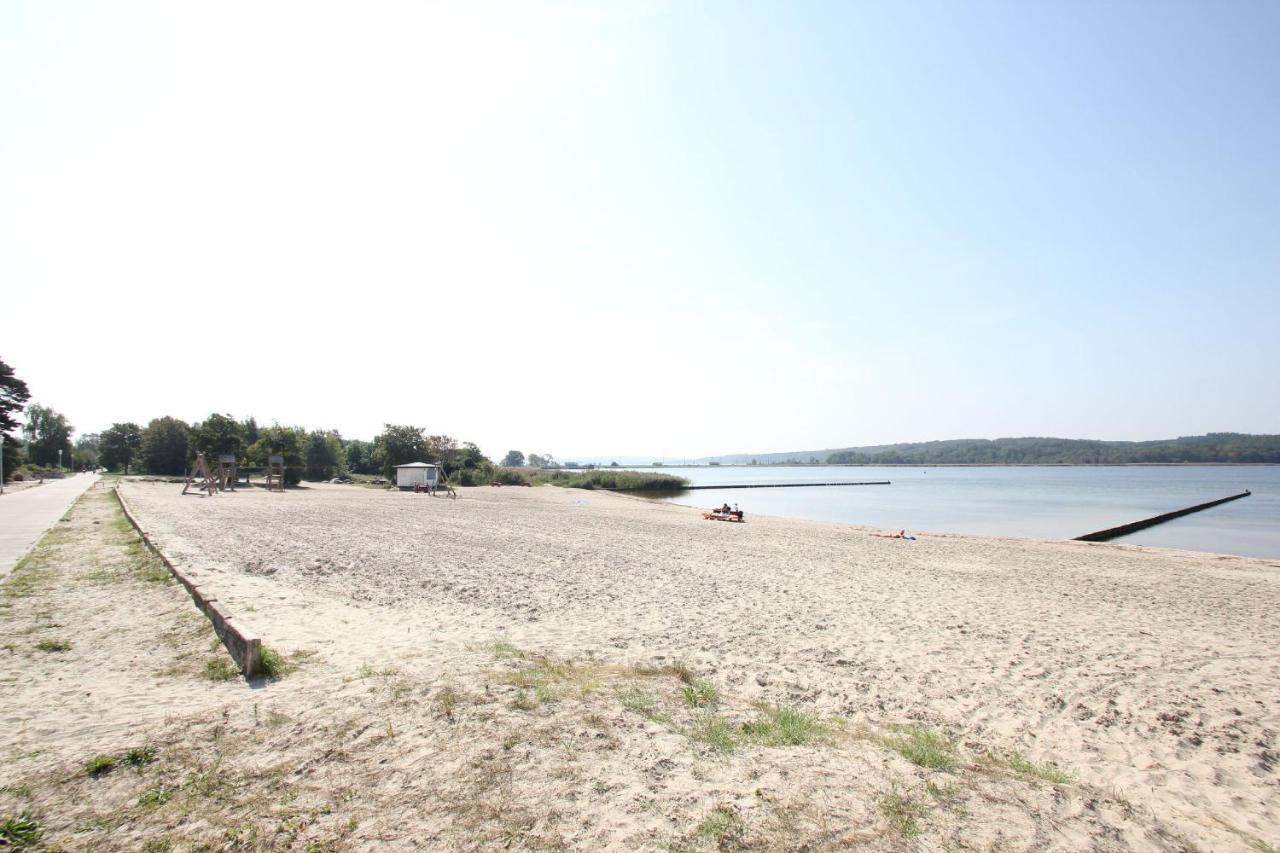 Ferienresidenz Zwei Bodden Fewo2-8 - Balkon, Sauna, Kamin Lietzow Екстериор снимка